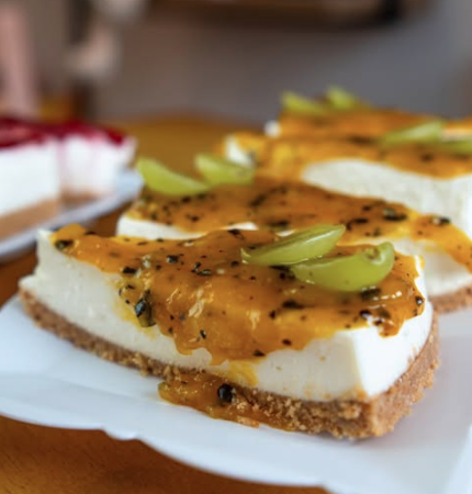 Cheesecake de frutas amarelas