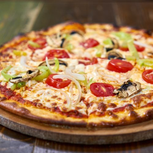 ENTREGA DE PIZZAS EM VOLTA REDONDA